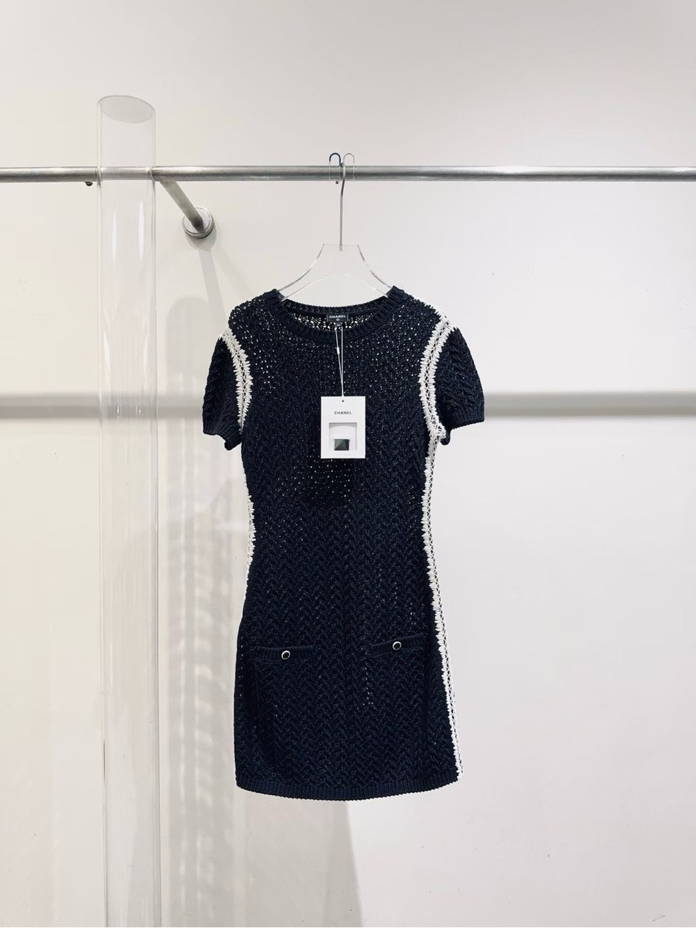 🚩steal CHANEL Black Knit Short-Sleeve Dress with White Trim